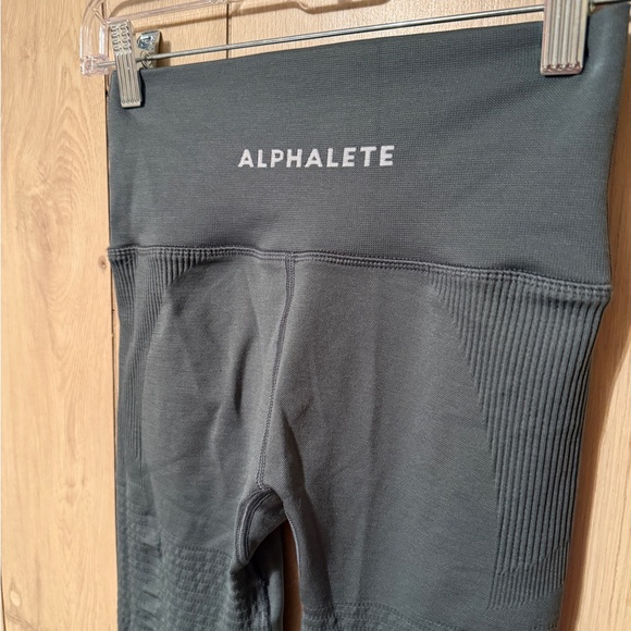 Alphalete Leggings - Picture 3 of 5
